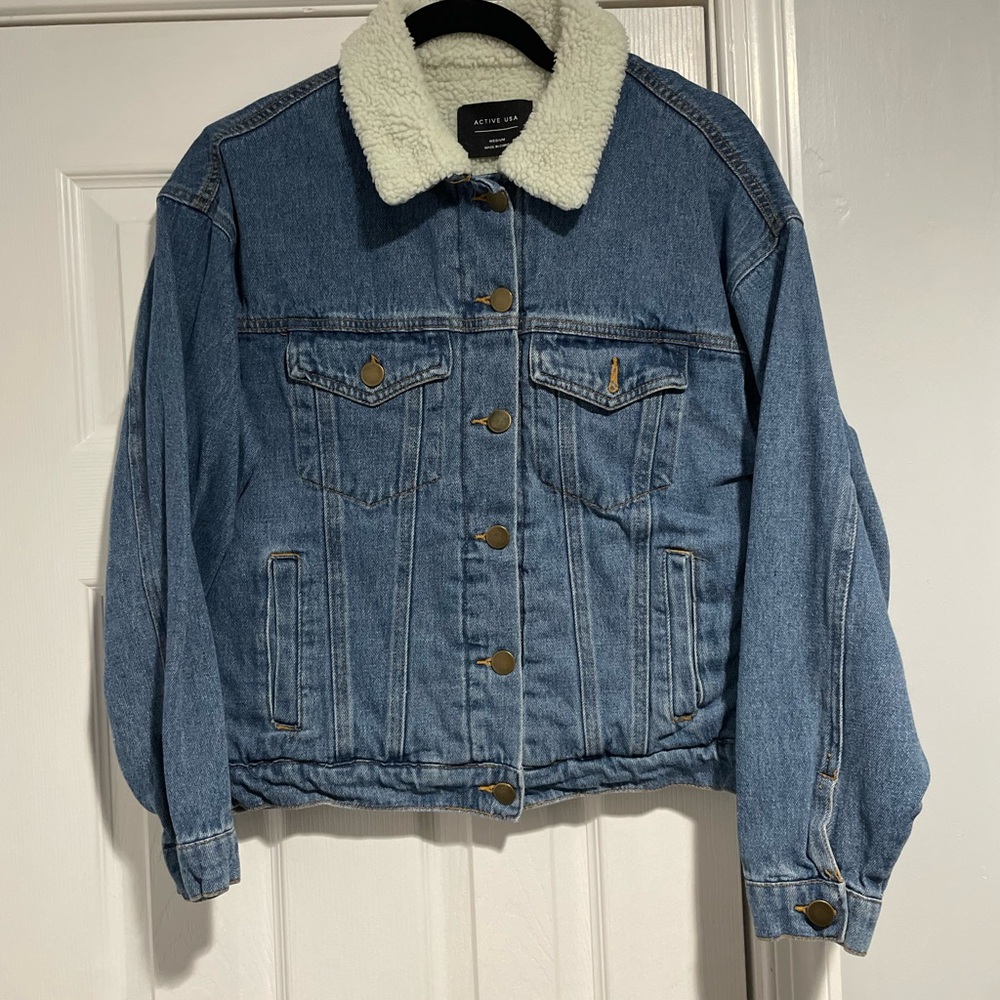 Active USA Denim Jacket with Cream Sherpa Collar
